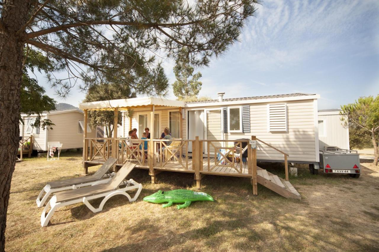 Camping Rcn Domaine De La Noguiere Le Muy Exterior foto
