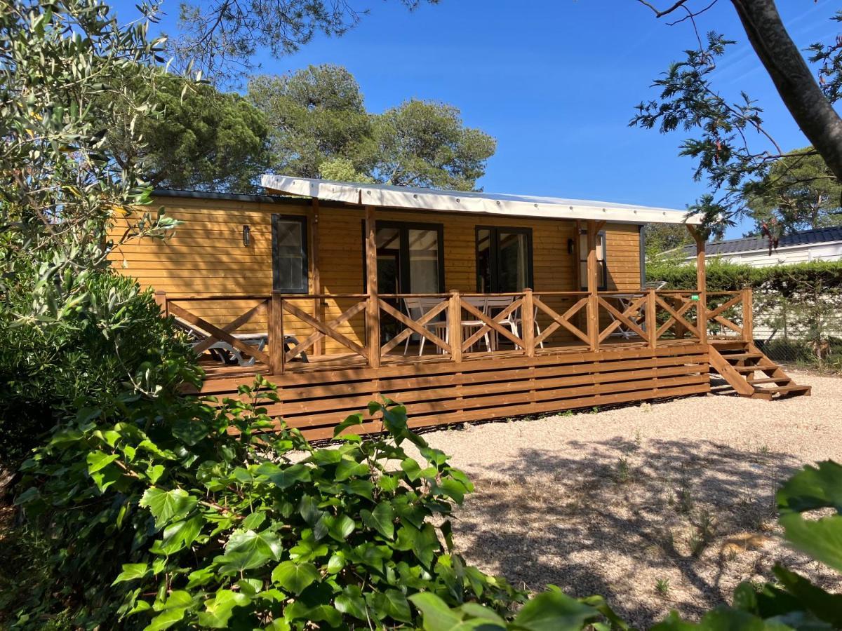Camping Rcn Domaine De La Noguiere Le Muy Exterior foto