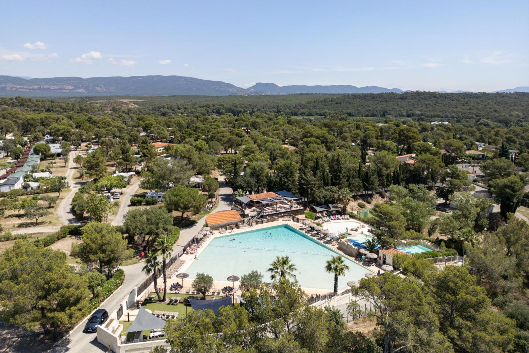 Camping Rcn Domaine De La Noguiere Le Muy Exterior foto